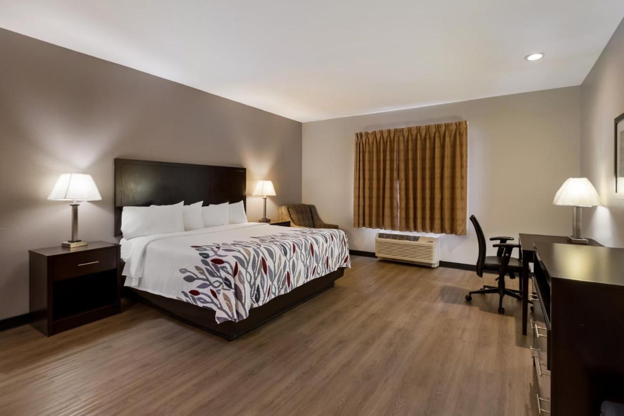 Red Roof Inn פקוס מראה חיצוני תמונה